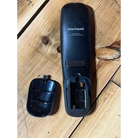 Blackweb Universal Remote Control BWB17AV002 6-Device LED TV DVD Replacement - Picture 3 of 3